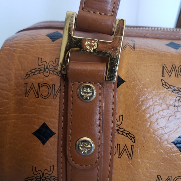 MCM Papilon - Picture 4 of 16